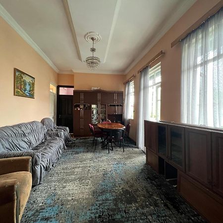Medea'S Guest House Batumi Exterior photo